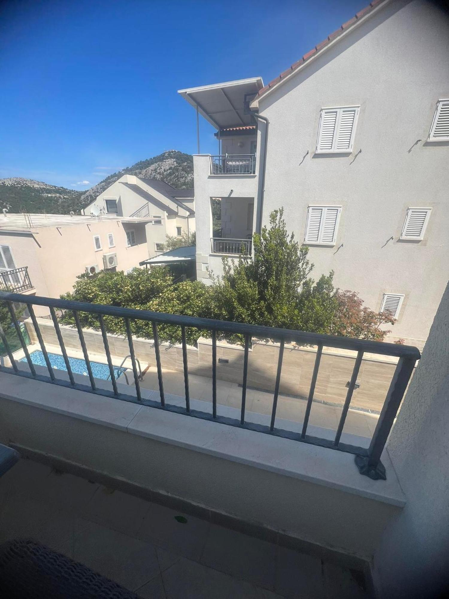 Villa Royale With Shared Pool Hvar Town Eksteriør billede
