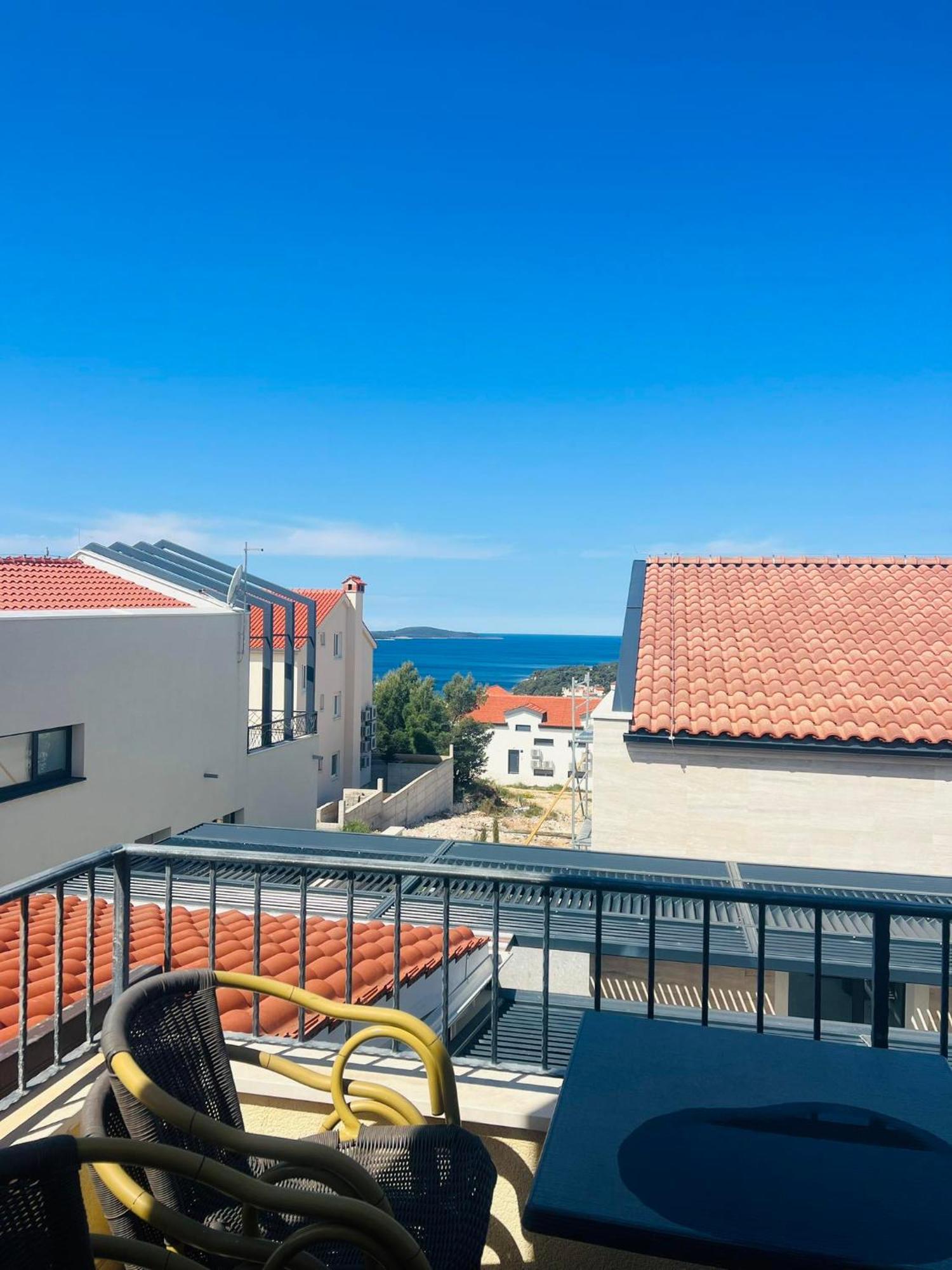 Villa Royale With Shared Pool Hvar Town Eksteriør billede